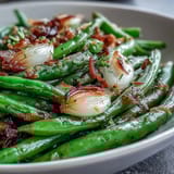 Geröstete grüne Bohnen Knoblauch